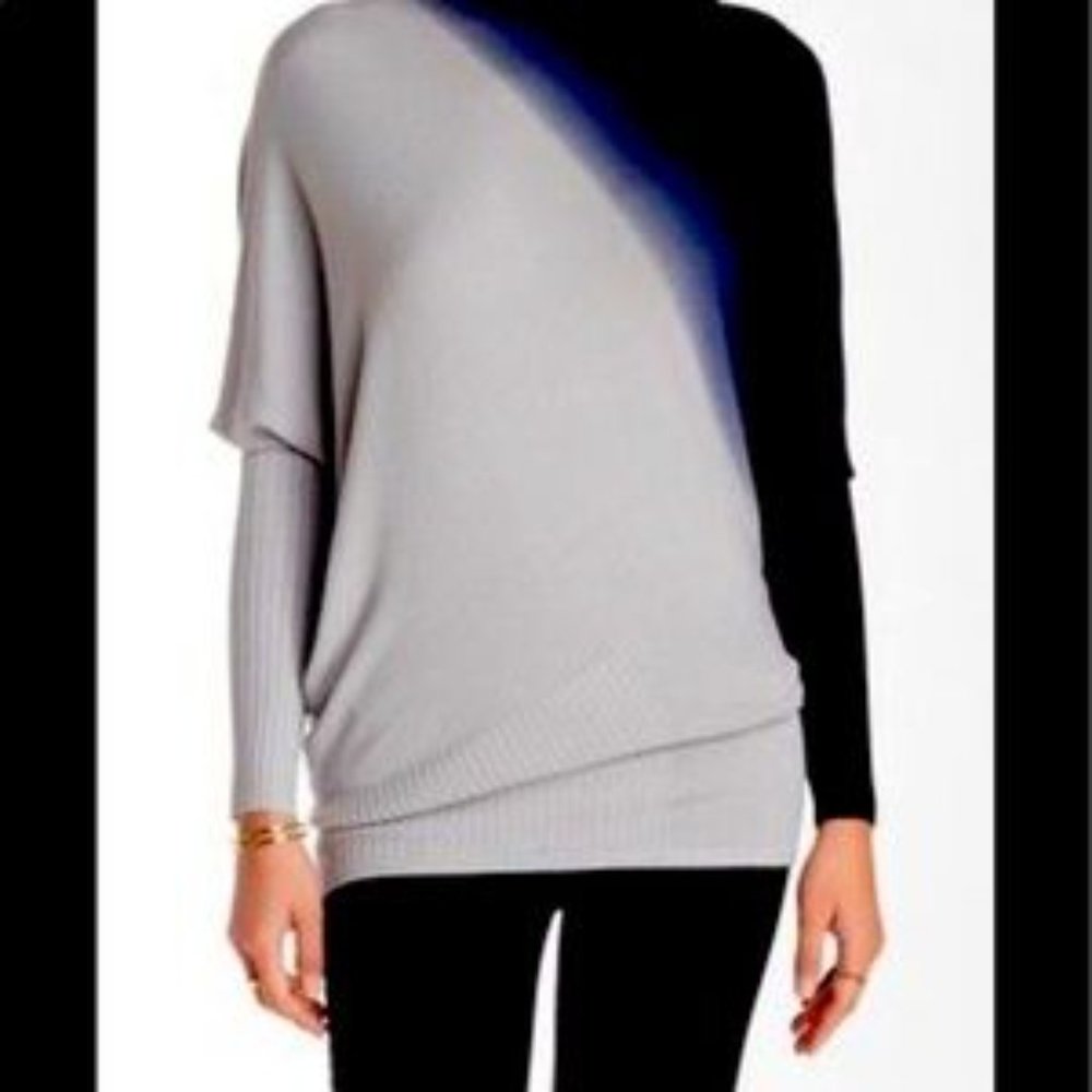 Vertigo Paris Asymmetrical Sweater Women's size XL Gray Blue Finely Knit NWT's